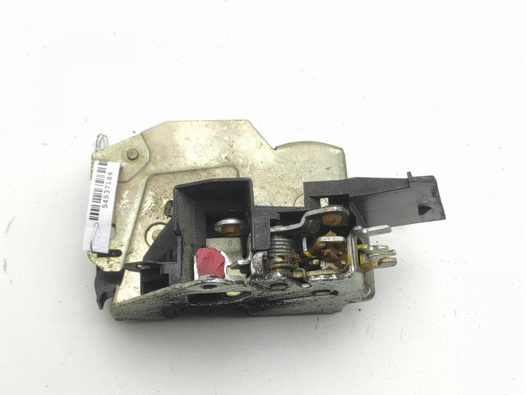замок двери задней правой BMW 3 E36 1994, 1.6 л., бензин, АКПП, серый, седан, 8122420
