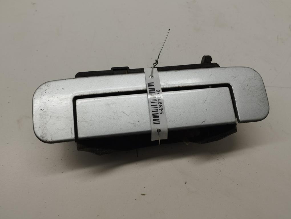 ручка наружная задняя левая Audi A4 B5 1997, 1.6 л., бензин, МКПП, серый, универсал, 4A0839205