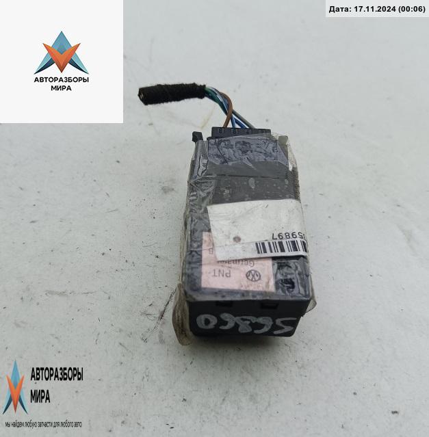 джойстик регулировки зеркал Volkswagen Passat B5 1997, 1.8 л., бензин, МКПП, серый, седан - фото №1