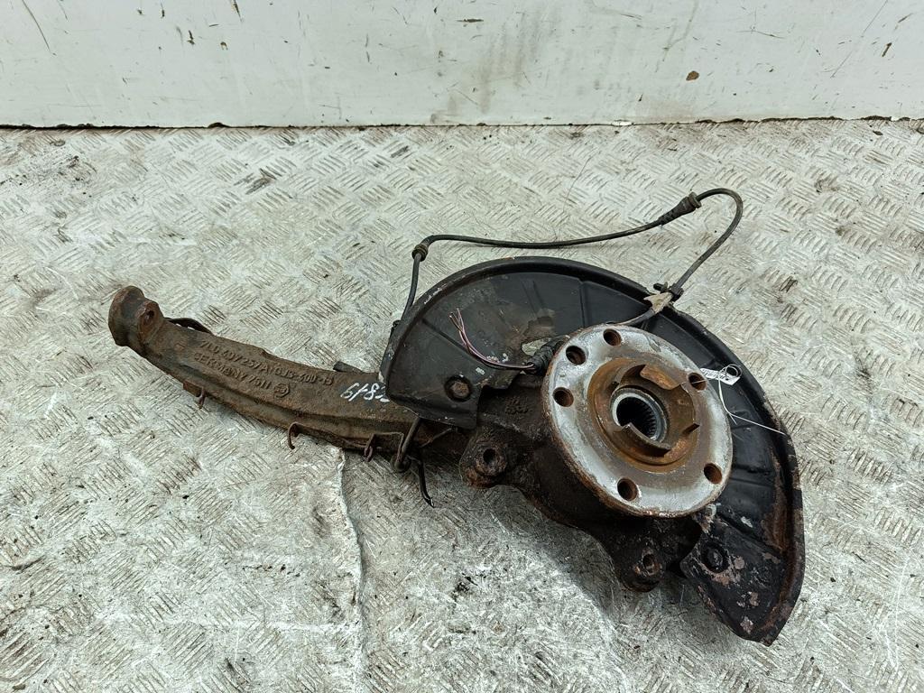 ступица передняя левая Volkswagen Touareg 1 поколение 2003, 4.2 л., бензин, АКПП, синий, внедорожник 5 дв. - фото №1