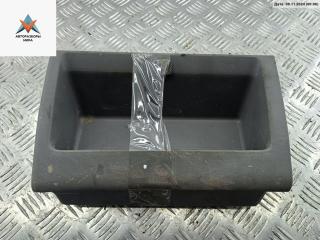 короб предохранителей Volkswagen Passat B3 1990, 1.8 л., бензин, МКПП, красный, универсал