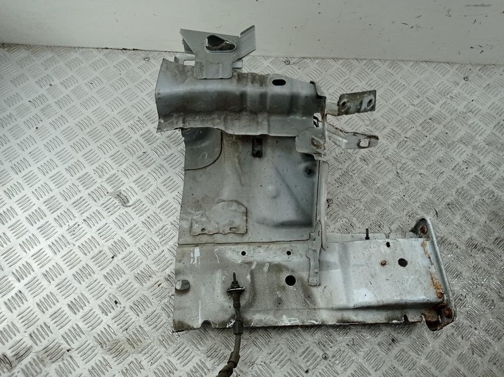 часть кузова (вырезанный элемент) Ford B-max 2013, 1.5 л., дизель, МКПП, белый, минивэн