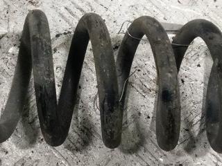 пружина задняя BMW 1 серия E81/E82/E87/E88 2005, 2.0 л., дизель, МКПП, серый, хетчбэк 5 дв.