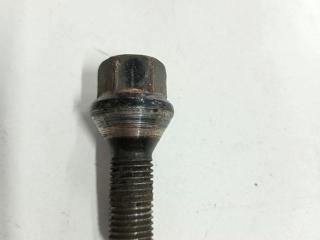 болт колесный BMW 3 серия E46 1999, 2.0 л., бензин, МКПП, синий, седан, 6781150