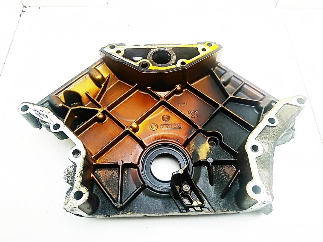 крышка двигателя передняя BMW 7 E65/E66 2002, 4.4 л., бензин, АКПП, чёрный, седан, 7513333