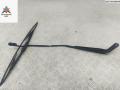 Щеткодержатель (поводок стеклоочистителя) передний Volkswagen Bora 1 поколение 1998, 1.6 л., бензин, МКПП, серый, седан - фото №2