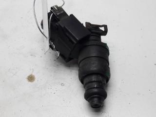 форсунка Volkswagen Golf-4 1999, 1.6 л., бензин, МКПП, белый, хетчбэк 5 дв., 037906031AA