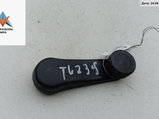 ручка стеклоподъемника Volkswagen Golf 3 поколение 1994, 1.9 л., дизель, МКПП, красный, хетчбэк 3 дв., 1H0837581