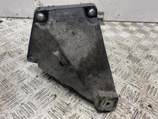 кронштейн двигателя Audi A6 4B/C5 2000, 2.5 л., дизель, АКПП, чёрный, универсал, 4B0199307C