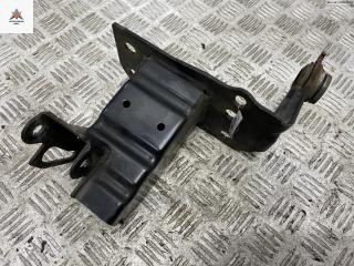 кронштейн переднего бампера Audi Q7 4L 2007, 3.0 л., дизель, АКПП, чёрный, внедорожник 5 дв., 4L0807133