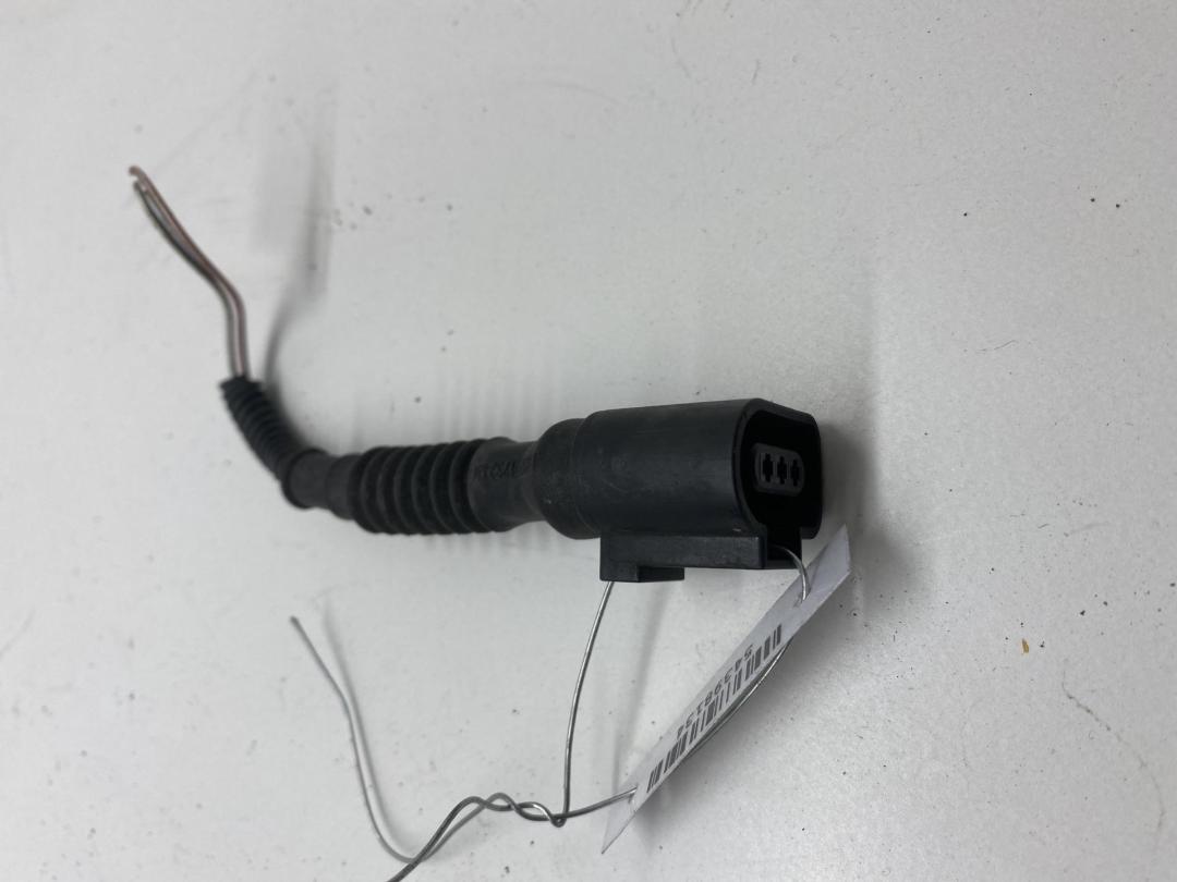 разъем (фишка) проводки Audi A6 4B/C5 2000, 2.5 л., дизель, АКПП, чёрный, универсал, 1J0973703 - фото №1