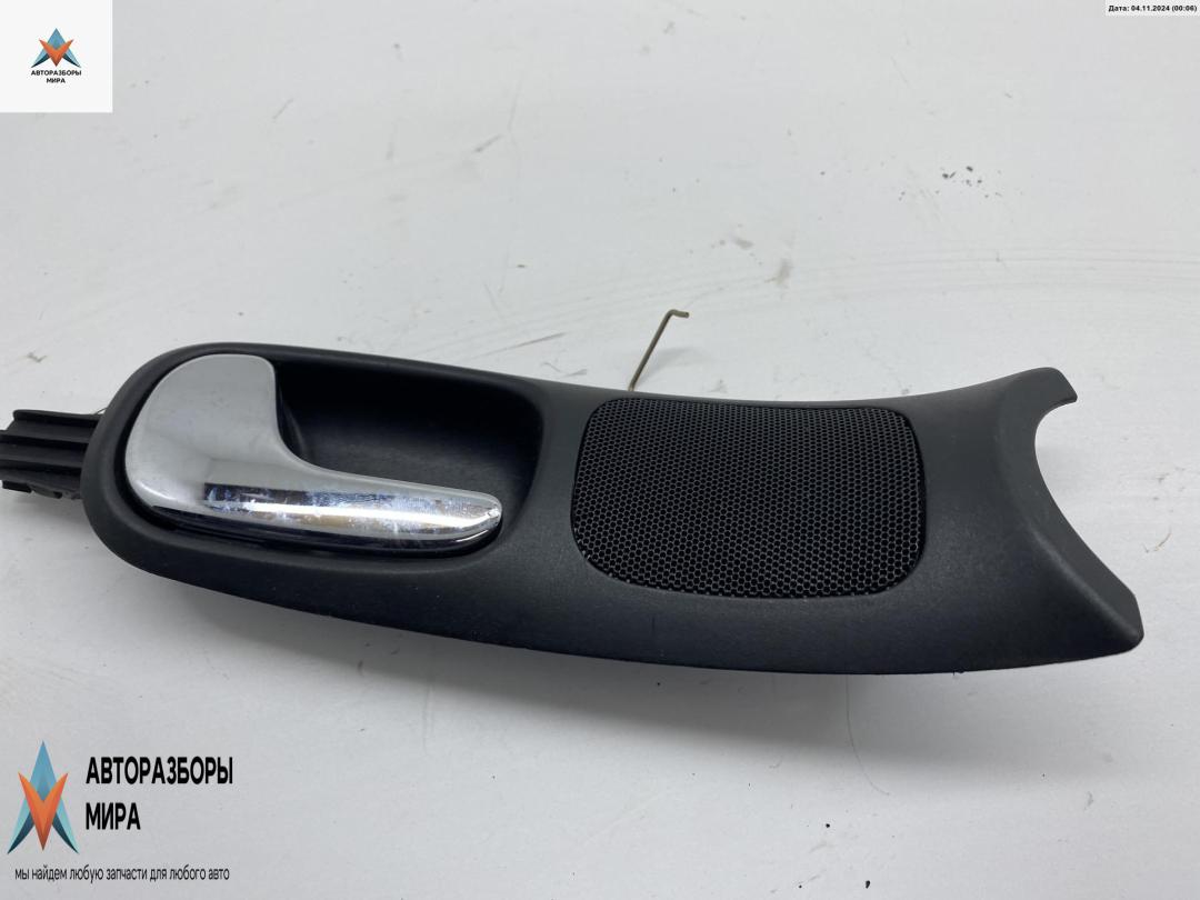 ручка внутренняя передняя левая Audi A4 B5 1995, 1.8 л., бензин, АКПП, серый, седан, 8D0837019 - фото №1