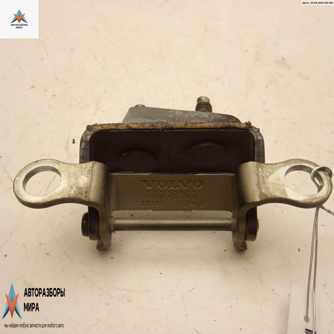 петля крышки багажника Volvo S40 2 поколение 2004, серый, универсал, 30716263 - фото №1