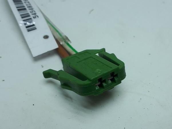 разъем (фишка) проводки Volkswagen Passat B3 1990, 1.8 л., бензин, МКПП, красный, универсал, 191972702