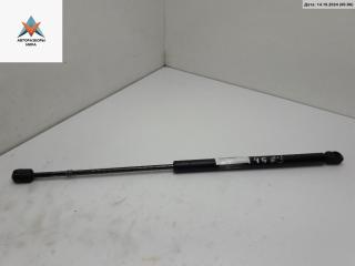 амортизатор крышки багажника (3-5 двери) Volkswagen Golf 3 поколение 1995, 1.8 л., бензин, АКПП, красный, хетчбэк 5 дв., 1H6827550A