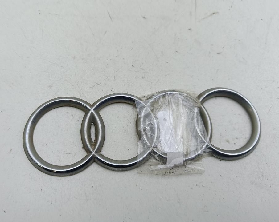 эмблема Audi A4 B5 1997, 1.8 л., бензин, МКПП, серый, седан