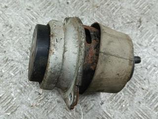 подушка крепления двигателя Volkswagen Touareg 1 поколение 2003, 4.2 л., бензин, АКПП, синий, внедорожник 5 дв.