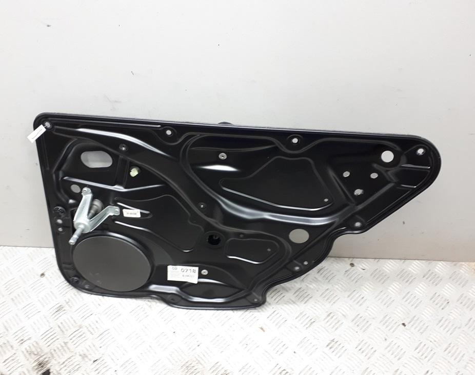 стеклоподъемник задний правый Volkswagen Passat B6 2006, 2.0 л., дизель, МКПП, серый, универсал, 3C4839756