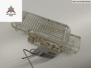 фонарь салона (плафон) Audi A6 4F/C6 2005, 2.0 л., TFSI, бензин, МКПП, чёрный, универсал, 8D0947415