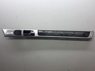 ручка внутренняя передняя правая Volkswagen Touareg 2003, 4.2 л., бензин, АКПП, синий, внедорожник 5 дв., 7L6837114