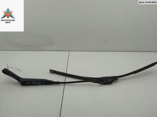 Щеткодержатель (поводок стеклоочистителя) передний Volvo 460 1997, 1.8 л., бензин, МКПП, чёрный, седан