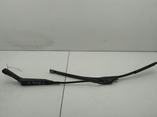 Щеткодержатель (поводок стеклоочистителя) передний Volvo 460 1997, 1.8 л., бензин, МКПП, чёрный, седан