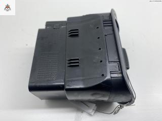 дефлектор обдува салона Audi A3 8L [рестайлинг] 2000, 1.6 л., бензин, МКПП, серый, хетчбэк 3 дв., 8L0820901