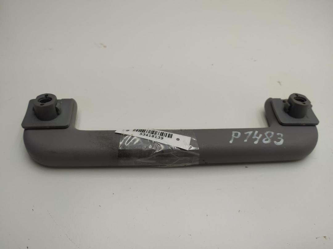 ручка внутренняя потолочная Audi A6 C5 1997, 1.8 л., Ti, бензин, МКПП, серый, седан, 4B0857607