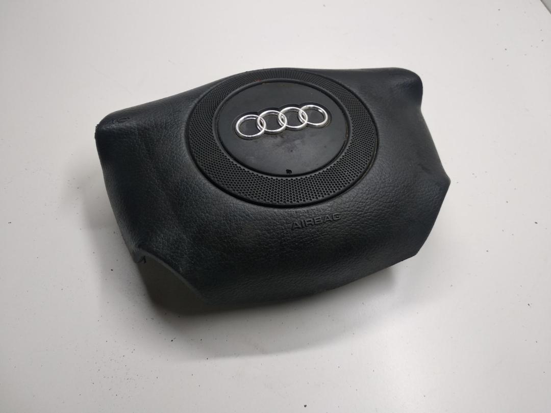 подушка безопасности водителя Audi A6 C5 1998, 2.5 л., дизель, МКПП, чёрный, седан