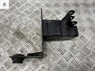 кронштейн переднего бампера Audi Q7 4L 2007, 3.0 л., дизель, АКПП, чёрный, внедорожник 5 дв., 4L0807134