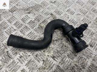патрубок радиатора Audi A6 4B/C5 2000, 2.5 л., дизель