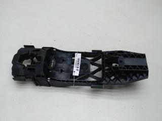 Корпус (держатель) ручки двери задней правой Skoda Fabia 2 поколение (5J) [рестайлинг] 2010, 1.2 л., бензин, МКПП, серый, хетчбэк 5 дв.