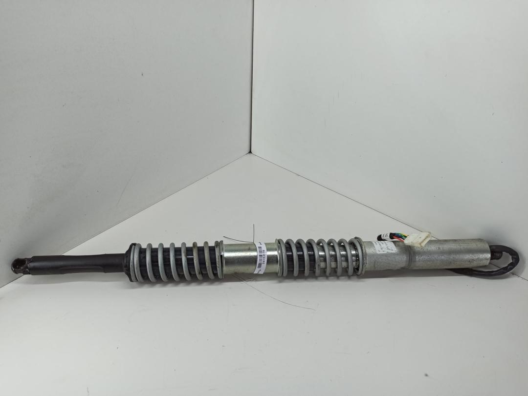 амортизатор крышки багажника (3-5 двери) BMW 5 F10/F11 2013, 2.0 л., дизель, АКПП, синий, универсал, 51247207015