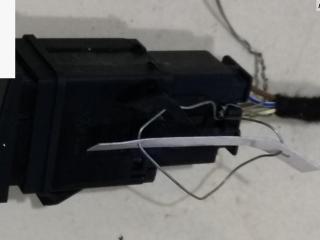 кнопка аварийной сигнализации Volkswagen Polo 4 поколение 2003, 1.2 л., бензин, МКПП, серый, хетчбэк 3 дв., 6Q0953235A