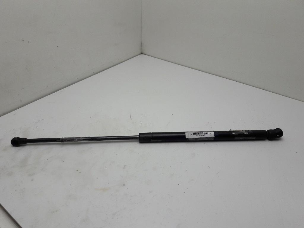 амортизатор крышки багажника (3-5 двери) Volkswagen Golf 4 поколение 1998, 1.9 л., дизель, МКПП, красный, хетчбэк 3 дв., 1J6827550 - фото №1