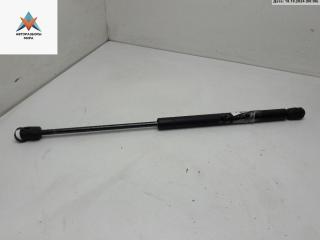 амортизатор крышки багажника (3-5 двери) Volkswagen Polo 4 поколение 2001, 1.4 л., бензин, МКПП, чёрный, хетчбэк 3 дв., 6N0827550A