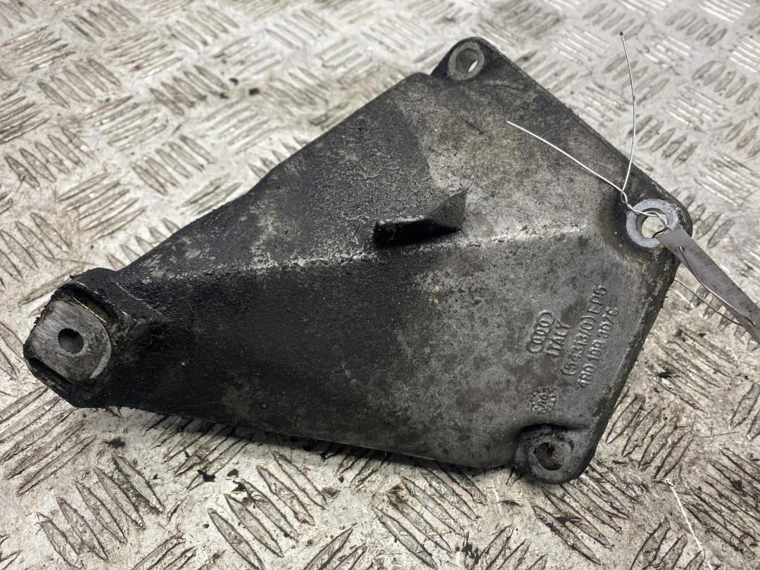 кронштейн двигателя Audi A6 4B/C5 2000, 2.5 л., дизель, АКПП, чёрный, универсал, 4B0199307C - фото №1