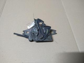 замок капота Volkswagen Passat B4 1994, 1.8 л., бензин, МКПП, белый, универсал, 3A0805591
