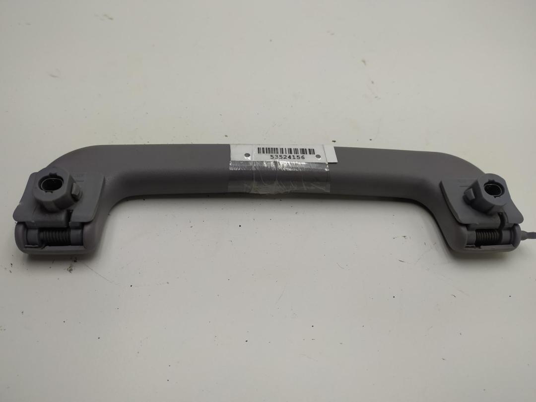 ручка внутренняя потолочная Audi A6 C5 1997, 1.8 л., Ti, бензин, МКПП, серый, седан, 4B0857608