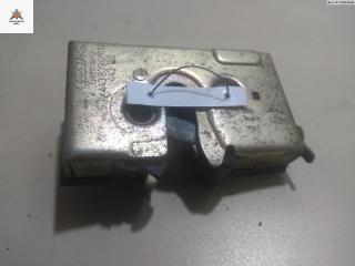 замок двери задней правой Audi 100 C3 1991, 2.3 л., бензин, МКПП, чёрный, универсал