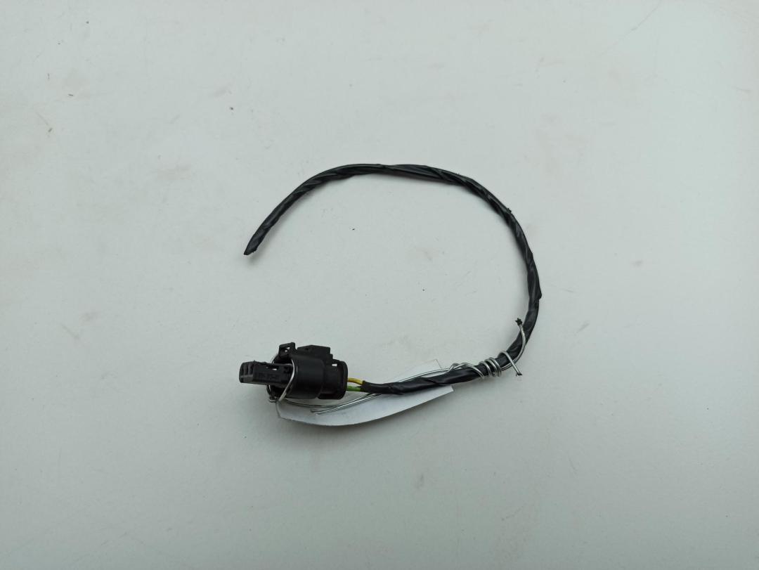 разъем (фишка) проводки BMW 3 E90/E91/E92/E93 2006, 2.0 л., бензин, МКПП, чёрный, седан, 6934315