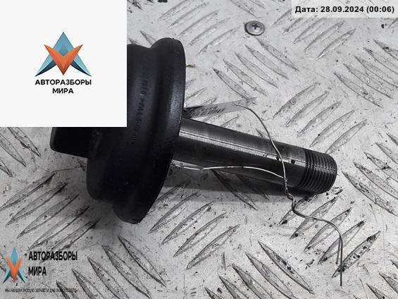 пробка маслозаливная Volkswagen Touran 1 поколение 2004, 2.0 л., дизель, МКПП, серый, минивэн - фото №1