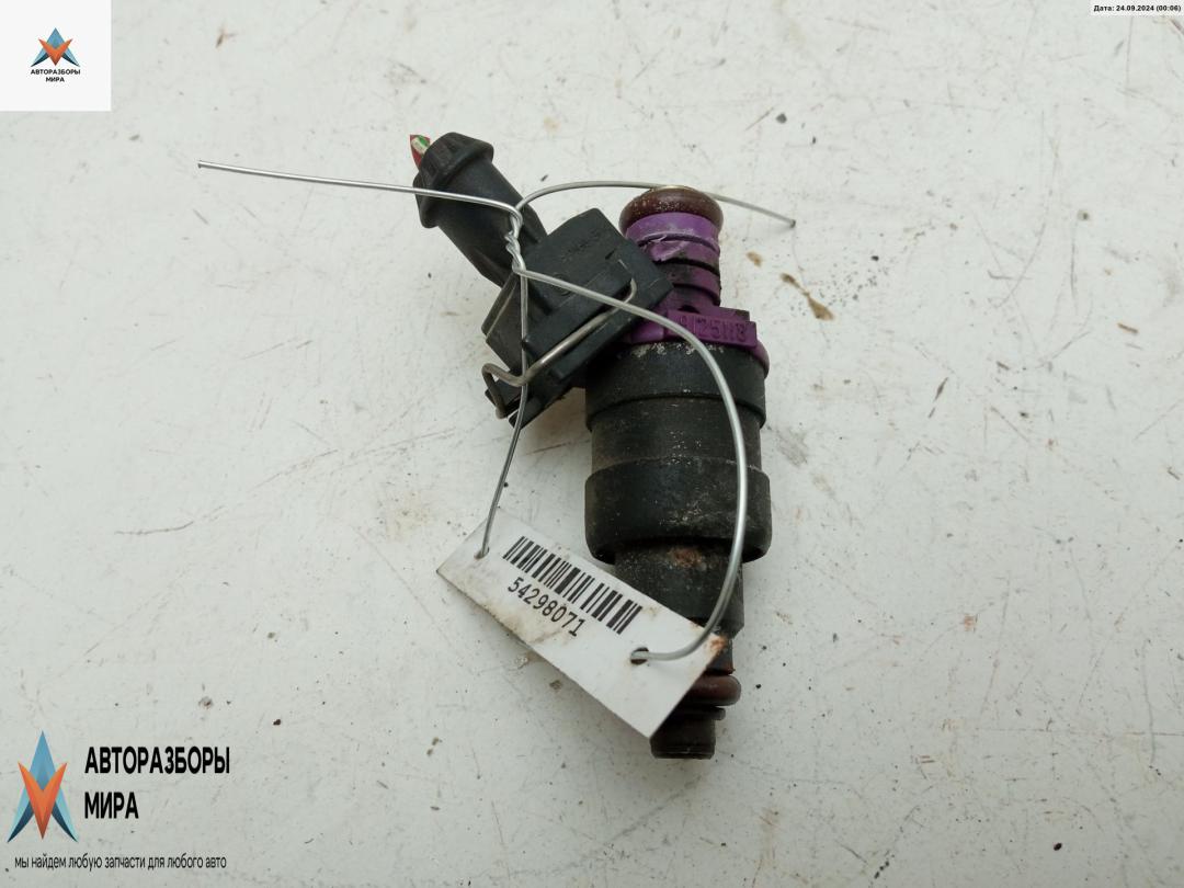 форсунка Volvo S40 1 поколение 1998, 1.8 л., бензин, МКПП, чёрный, универсал, 9125118 - фото №1