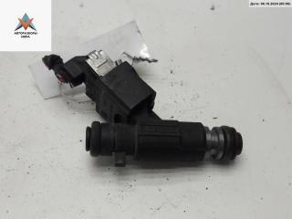 форсунка Volkswagen Golf 3 поколение 1995, 1.4 л., бензин, МКПП, красный, хетчбэк 5 дв., 030906031E