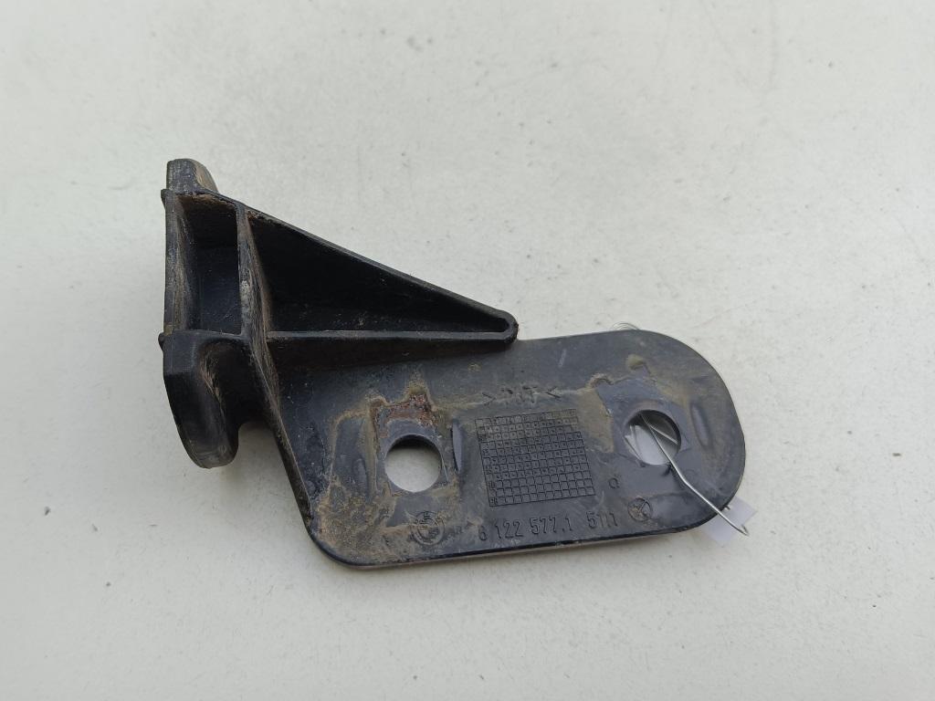 кронштейн переднего бампера BMW 3 E36 1995, 1.8 л., бензин, МКПП, красный, седан, 8122577
