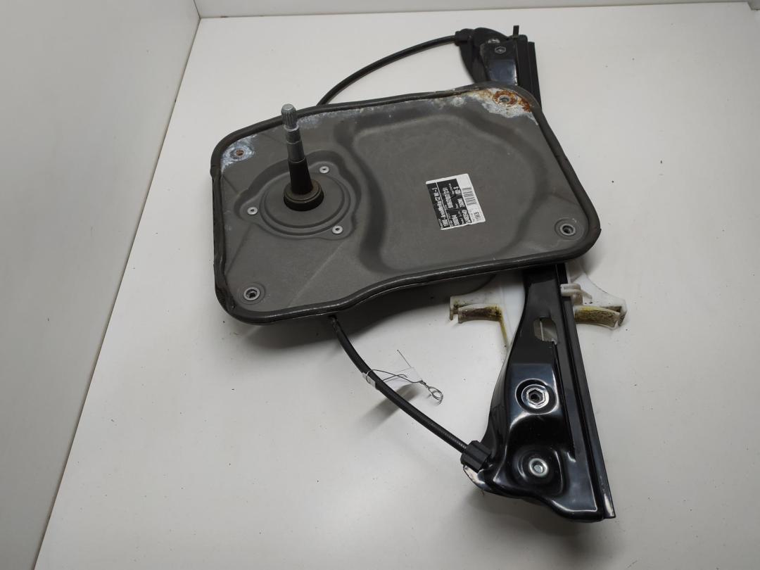 стеклоподъемник задний левый Skoda Fabia 2 поколение (5J) 2007, 1.9 л., дизель, МКПП, серый, хетчбэк 5 дв. - фото №1
