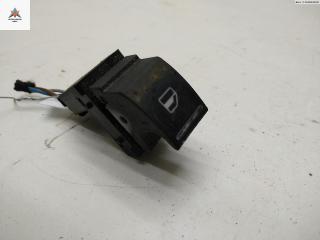 кнопка стеклоподъемника заднего правого Volkswagen Golf 5 поколение 2005, 1.9 л., дизель, МКПП, зелёный, хетчбэк 5 дв., 7L6959855B