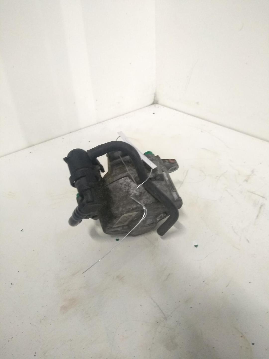 насос вакуумный Nissan Primastar 2006, 2.0 л., дизель, МКПП, белый, микроавтобус, 8200520476