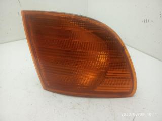 Поворотник (указатель поворота) правый Mercedes-Benz Vito 2003, 2.2 л., дизель, АКПП, чёрный, микроавтобус