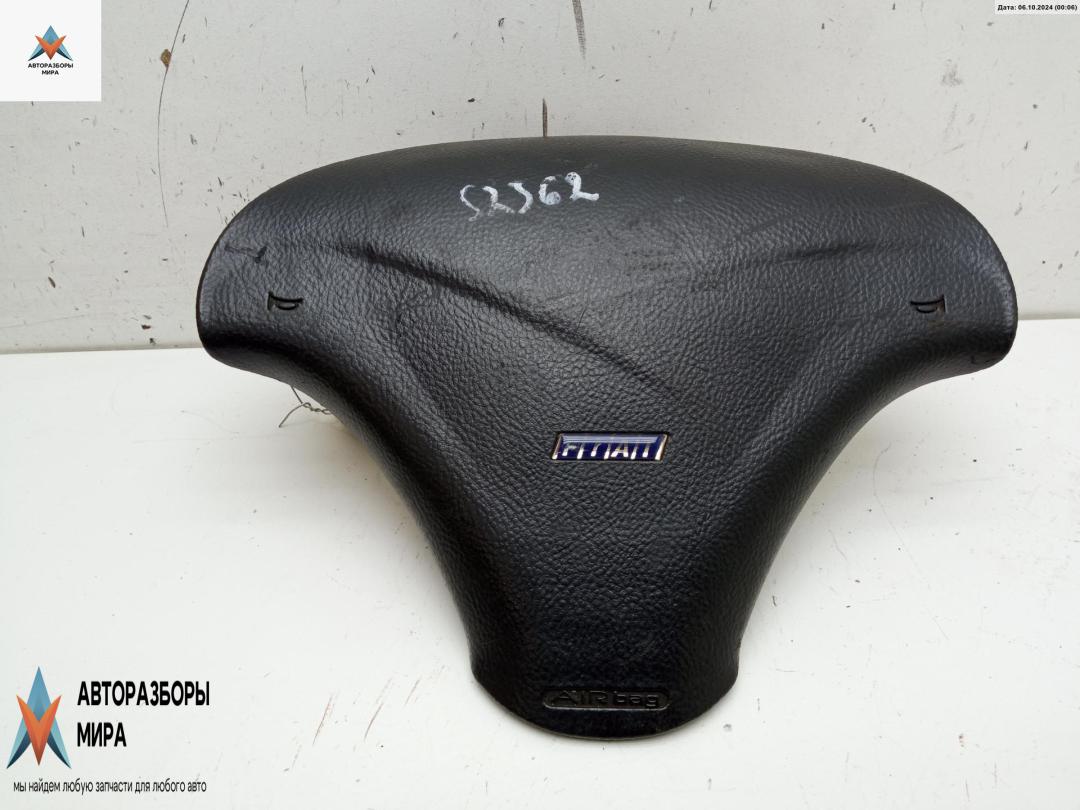 подушка безопасности водителя Fiat Bravo 1 поколение 1997, 1.6 л., бензин, МКПП, чёрный, хетчбэк 3 дв., 07189956140 - фото №1